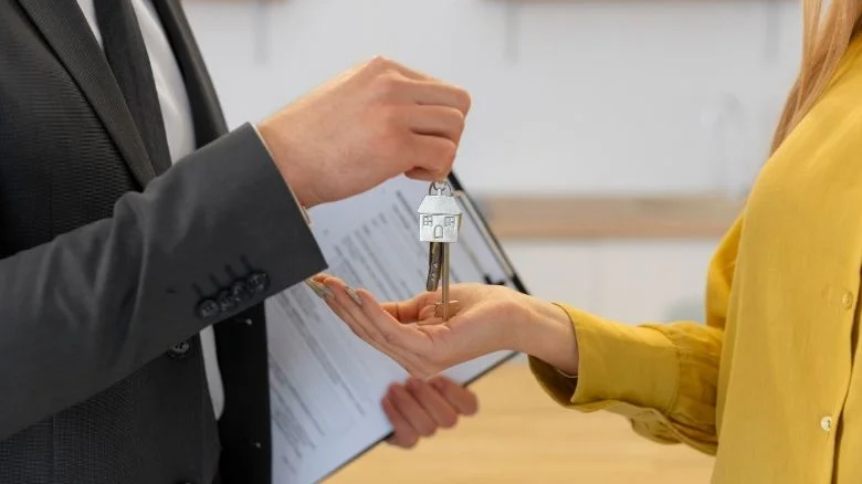 How RentalBux Helps Landlords Track Income Under a Statutory Periodic Tenancy