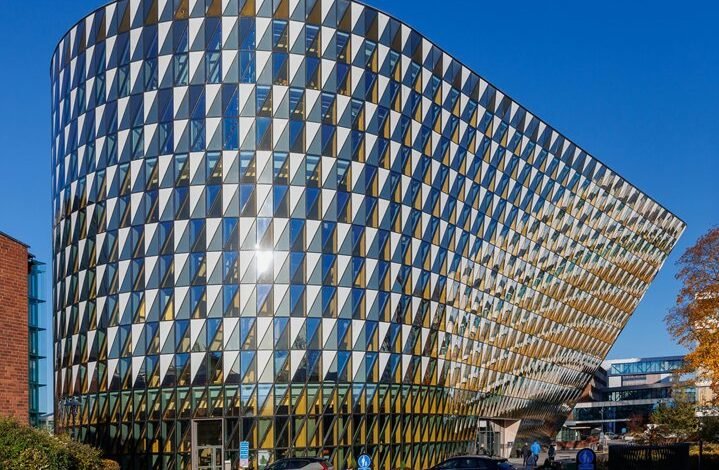 online contact research hub reveals patterns