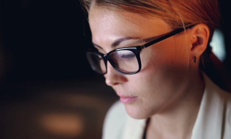 online profile discovery hub